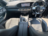 一体感のあるナビは、高級感ある車内を演出してくれます。オーディオ機能も充実しておりますので、運転もより楽しめます♪
