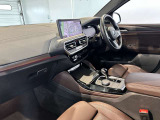 ABS:急ブレーキの車輪ロックを防止。車の安定性と操縦性を確保!