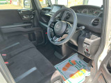 運転席開口時です。