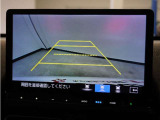 バックカメラ搭載です!車庫入れが苦手な人はもちろん、車両感覚に自信がある人にもお勧めです!見えない箇所が見えるようになるので、低い障害物や隠れてしまっている子供の存在等にも気付く事が出来ます。