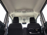 天井も綺麗です☆私は中古車を見るときに天井を良く見るようにしています☆ここが綺麗な車は車内が綺麗なことが多いです☆