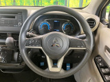 【三菱e-Assist】走行中に前方の車両等を認識し、衝突しそうな時は警報とブレーキで衝突回避と被害軽減をアシスト。より安全にドライブをお楽しみいただけます。