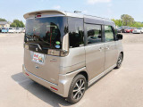 お客様のご予算帯に合わせたお車を常時100台以上取り揃えています!当社のスタッフがお客様のお車選びをしっかりサポートしご提案させていただきます!
