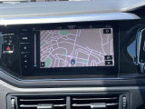 スマートフォン用アプリ[Apple CarPlay][Android Auto]対応の純正ナビ Discover Pro を装備、ラジオのほか、USB、Bluetoothハンズフリー通話にも対応。