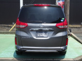 当社の車両には『安心して車選びをしていただくために』お支払い総額を表示しております。税金、自賠責保険料、登録費用、リサイクル料金が含まれており、県内登録及び届出で店頭納車の場合になります