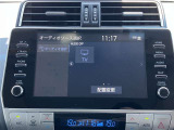 いまや必須装備「ナビゲーション」搭載!知らない場所にスイスイッとドライブ。もう、これなしではハンドルを握れませんね!でも運転中の操作は危険ですのでご注意ですね☆