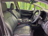 運転席シート廻りは使用感も少なく、良好な状態となっています。前オーナー様が丁寧に使っていたことがよくわかりますね。