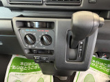 ETC車載器です。高速道路を利用する際の支払いがキャッシュレスなのでとても便利なアイテムです!