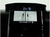 パノラミックビューモニター装備!サイドビュー・車両に取り付けたフロント、サイド、バックカメラの映像を合成して画面上に表示させることで、低速時の運転を補助する装置です。