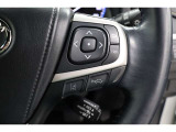レーダークルーズコントロール(全車速追従機能付)が装着され、ミリ波レーダーと単眼カメラで先行車を認識し、車速に応じた車間距離を保ちながら追従走行を支援します。