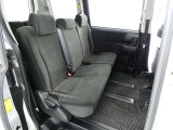ゆとりある広々とした車内空間は、ドライブを始め買い物やレジャーなど、幅広く活躍します。一人でもみんなとでもお出かけを楽しみましょう!
