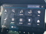 【純正ナビ】人気の純正ナビを装備しております。ナビの使いやすさはもちろん、オーディオ機能も充実!キャンプや旅行はもちろん、通勤や買い物など普段のドライブも楽しくなるはず♪
