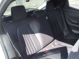 ゆとりある広々とした車内空間は、ドライブを始め買い物やレジャーなど、幅広く活躍します。一人でもみんなとでもお出かけを楽しみましょう!