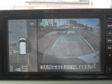 アラウンドビューモニター(車両を上から見たように表示)装着で車庫入れをサポート