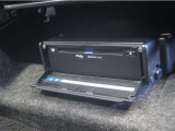 車内でCD DVDのメディアが楽しめます。