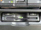 ◆【ETC】有料道路を利用する際に料金所で停止することなく通過できる、ETC車載器(ノンストップ自動料金収受システム機器)が装備されています。セットアップを行うことで利用可能になります。
