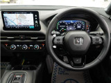 とても握りやすいステアリング!運転手の気持ちがそのまま伝わるかのような反応をしてくれます!小物入れや各ボタンの配置にこだわり、とても使いやすいです !視認性も良好なのでロングドライブもお任せ下さい!