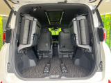 普段のお買い物や通勤、送迎等に十分な荷室スペースを確保しております。セカンドシートを倒すと、大きな荷物の積載も可能です♪
