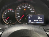 見やすいメーターレイアウトで運転をサポート!