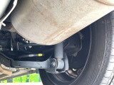 お車を安心してお乗りいただく為には、足回りの定期点検が欠かせません。サービスサポート(有償保証)では無料点検もご提供しており、安心のカーライフをお過ごしいただけるサポート体制が整っています。