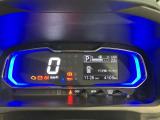 ダイハツディーラーでは「ダイハツ認定U-CAR」という基準を設け、車選びに詳しくないお客様でも「安心して選べる」をご提供しています。