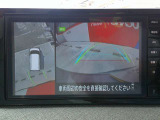 【アラウンドビューモニター】空から見下ろした映像がナビ画面にて確認可能です。駐車もラクラクですよ♪