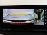 パノラミックビューモニター付きです。車両を上から見たような映像をディスプレイオーディオ画面に表示。運転席からの目視だけでは見にくい、車両周辺の状況をリアルタイムでしっかり確認できます。