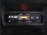 ◆ETC2.0装着◆進化したドライブ体験。料金収受システムだけだったETCが生まれ変わって、高速道路を賢く使うETC2.0に進化しました。多彩な情報サービスが便利で快適なドライブ体験を提供します。