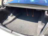 普段のお買い物や通勤、送迎等に十分な荷室スペースを確保しております。