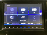 ナビゲーションはフルセグTV対応のGathers純正メモリーナビを搭載しています。Bluetoothオーディオ機能がありますので、スマートフォンなどの音楽も再生できます。