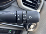 [オートライト]AUTOに合わせておくだけで夜間や、トンネル内で自動でヘッドライトが点灯します!付け忘れ消し忘れがないので楽々☆