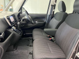 【車内ルームクリーニング済】専門スタッフにより車内はきれいにルームクリーニングを行っております。