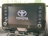 【純正8型ナビ】人気の純正ナビを装備しております。ナビの使いやすさはもちろん、オーディオ機能も充実!キャンプや旅行はもちろん、通勤や買い物など普段のドライブも楽しくなるはず♪