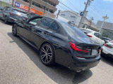 ご納車前には、BMWを熟知したメカニックによる100項目の点検・整備を行います。不具合箇所、交換時期に達している部品に関しましては、全て当社負担で交換してからのご納車となります。