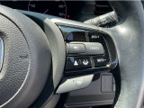 Hondaセンシングの機能のひとつ、アダプティブクルーズコントロール付!アクセルから足を離しても設定したスピードと前車との車間を保ち走行してくれます!車線維持もアシスト☆高速道路で疲労軽減ですね☆