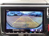 後方確認はバックカメラにお任せ♪後退時に便利で、駐車が楽になります♪