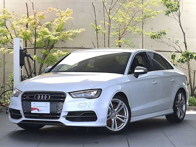 アウディ S3セダン 