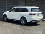 エアサスペンション(車内のスイッチで車高を上げる事が出来ます)・ソフトクローズドドア。