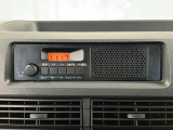 AM/FMラジオが付いています。