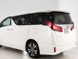 ★展示前点検実施★特殊な機材も用いて、全車点検を実施しております!
