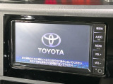 【メーカー純正ナビ】インテリアに溶け込むスタイリッシュな「専用設計」メーカーナビを装備♪視認性や操作性など基本性能にも優れ、より上質なカーライフをお楽しみいただけます。