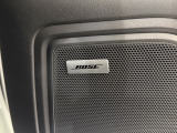BOSEのスピーカーで迫力のある音を届けます。