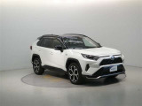車検整備基準に準じた「納車前整備」を行います 更に全車「一年間走行距離無制限のロングラン保証」です