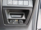 高速道路や有料道路の必需品のETCも装着されています。カードを入れるだけで、料金所をノンストップ&キャッシュレスで通過出来ます。長距離井戸の際にも役立ちます★☆★☆