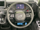 【ステアリングスイッチ】運転中、前方から目線をそらすことなく、オーディオ等の操作が可能な便利機能!安心&快適なドライブを演出してくれます♪
