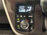 車内空調は&rdquo;AUTOエアコン&rdquo;にお任せ。運転に集中出来ますよ!
