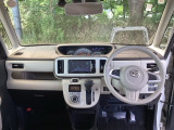 フロントガラスが大きく、ワイドな視界で運転もしやすくなるように、設計されています。