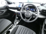 【運転席】運転席周りの画像です。プロの手で隅々までクリーニングしています。ご来店いただき実際に見てみてくださいね☆
