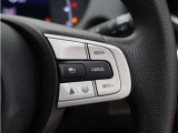 ◆アダプティブクルーズコントロール◆予め設定した車速内でクルマが自動的に加減速。前走車との適切な車間距離を維持しながら追従走行します。【LKAS】車線維持支援システムでステアリング操作を支援。