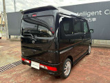 フロントだけでなく、バックソナーも付いてるので駐車時もバッチリ補助してくれます(*^^*)